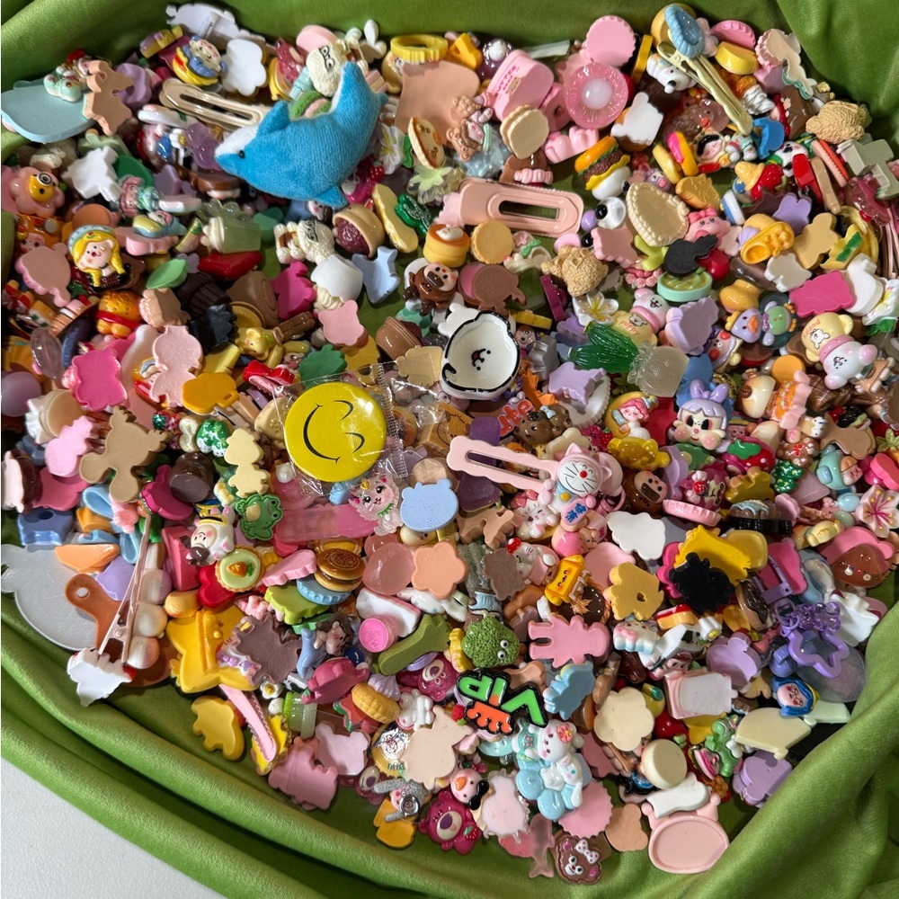 Cute Diy resin Charms, pendant,beadable,Great for keychain necklace bracelet